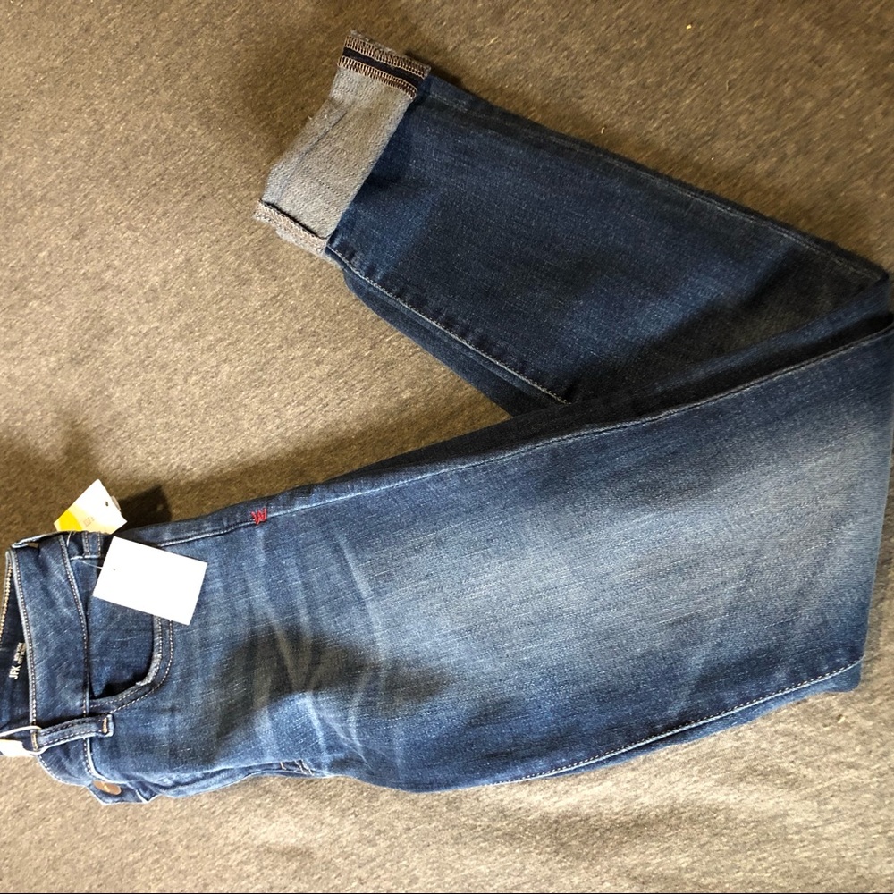 blue skinny jeans